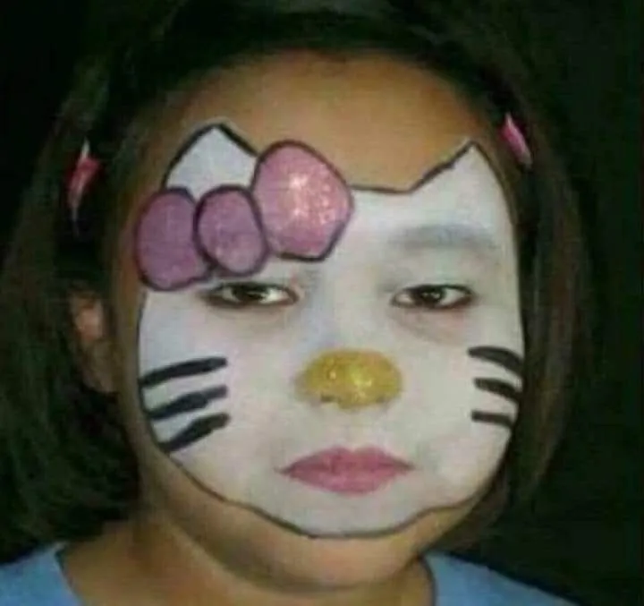 Ảnh chế Hello Kitty mặc troll face