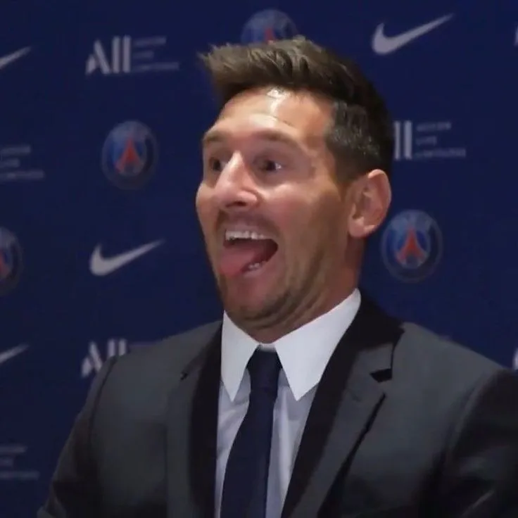 Gương mặt Messi rạng rỡ sau khi nghe tin hợp đồng mới