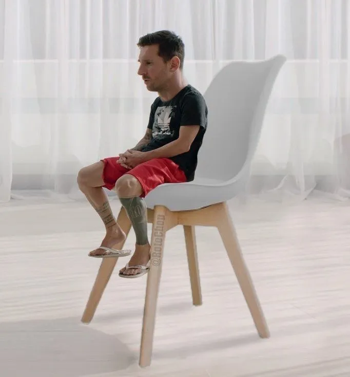 Ảnh chế Messi phóng đại râu ria siêu rậm rạp