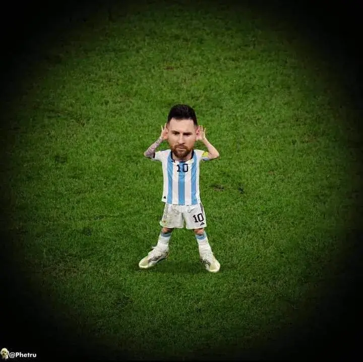 Ảnh chế Messi hóa mèo con nhỏ xíu đáng yêu