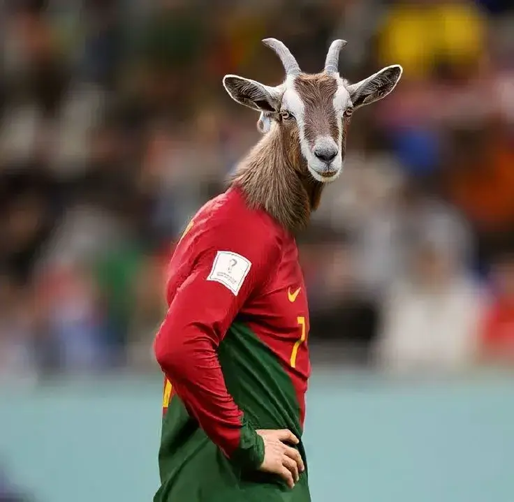 Biếm họa Ronaldo mình người đầu dê (Goat)
