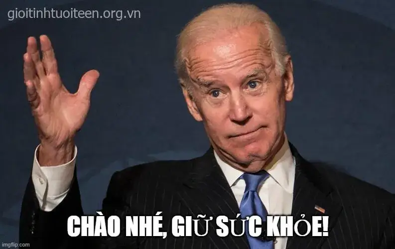 Ảnh chế tạm biệt ánh mắt cay cay, gương mặt xấu hổ