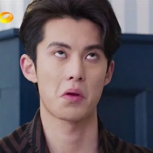 Khi biểu cảm chê lên tiếng thay lời muốn nói