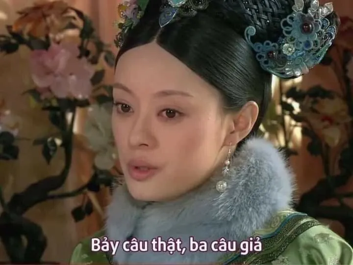 Nương nương tô điểm nụ cười hiểm hóc