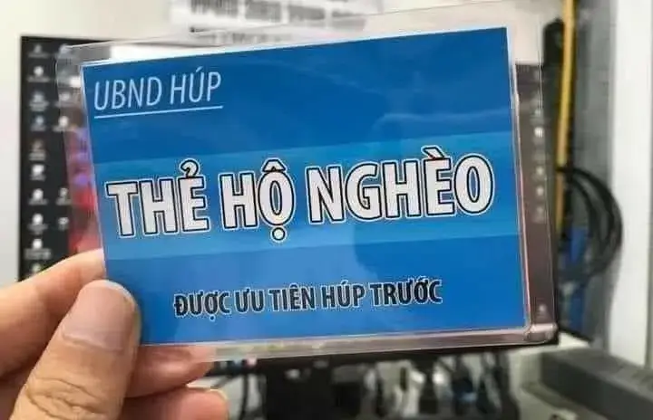 Thẻ hộ nghèo