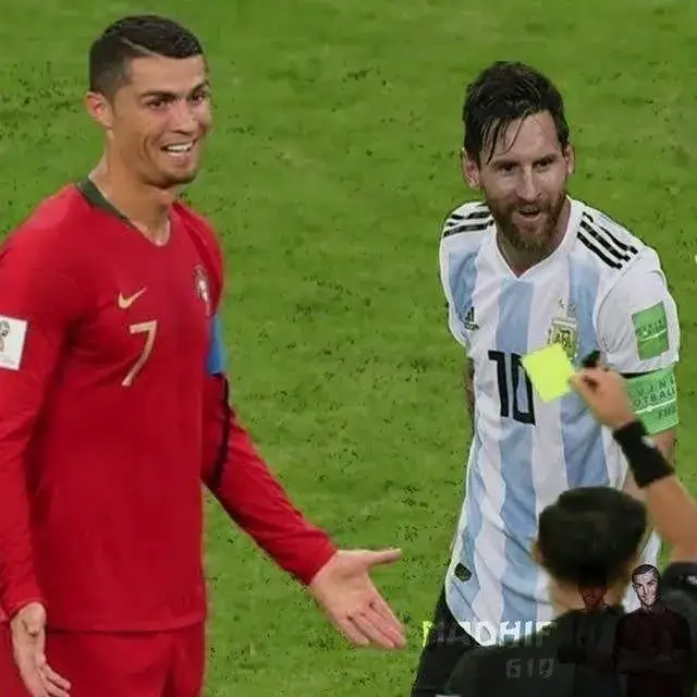 Meme Ronaldo – Messi vui nổ trời, share liền tay