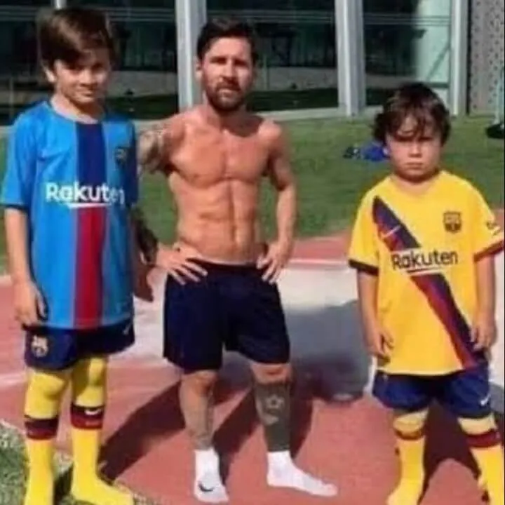 Khi Messi hít thở sâu chuẩn bị đá penalty