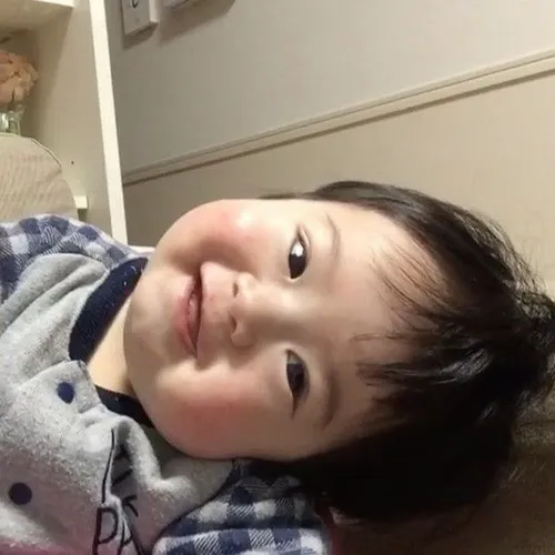 Ảnh troll em bé cười cực dễ thương