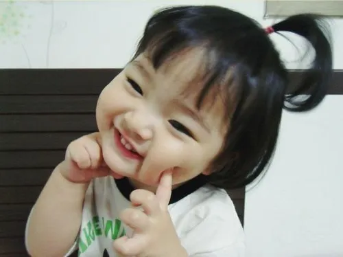 Meme hài baby nụ cười đáng yêu