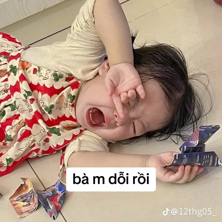 Em bé khóc cute khiến dân mạng “tan chảy” vì quá đáng yêu