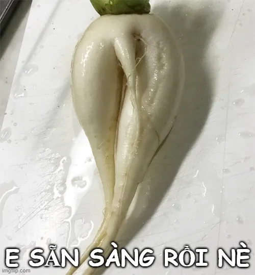 Meme gương mặt vui tươi, ánh mắt ngọt ngào siêu dễ thương