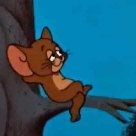 Jerry cười ngạo nghễ, miệng nhếch mép kiêu kỳ.