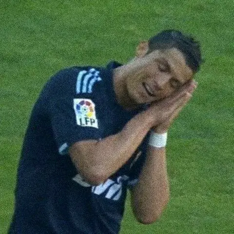 Meme Ronaldo bá đạo, khiến cả cộng đồng cười rần rần