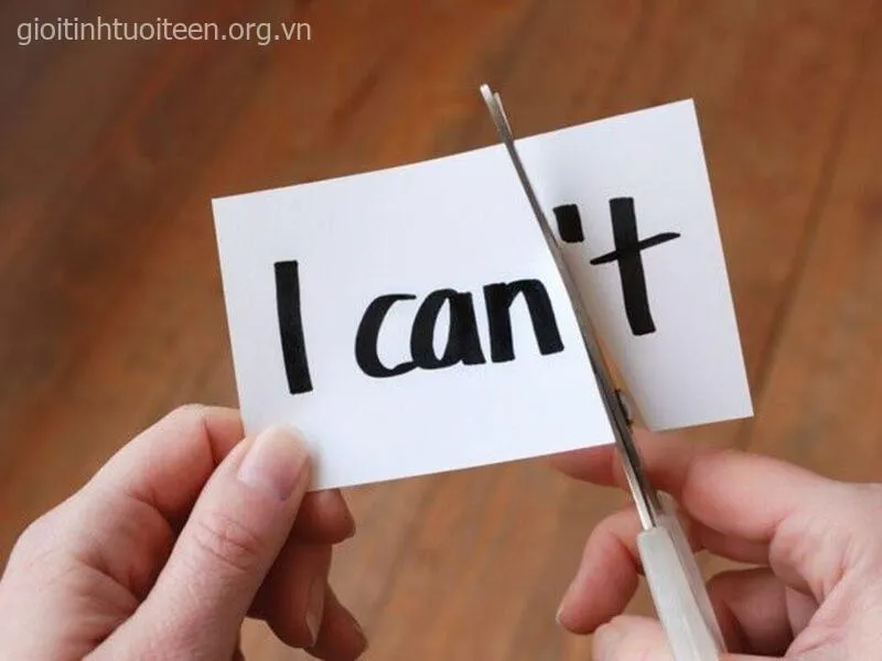 Hình chế hài hước với dòng chữ cổ vũ bá đạo