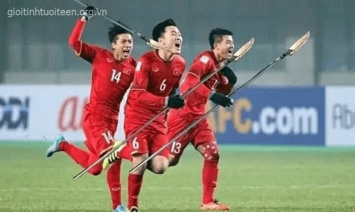 Meme vui từ ảnh cầm phóng lợn