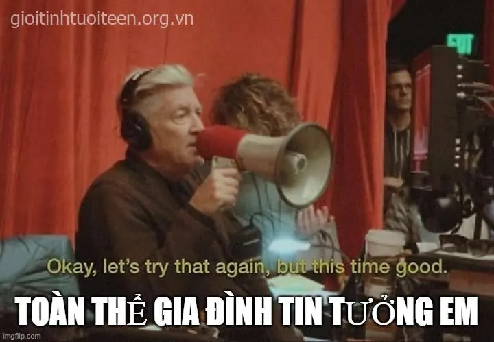 Hình chế cổ vũ kèm ánh mắt rạng rỡ tuyệt vời