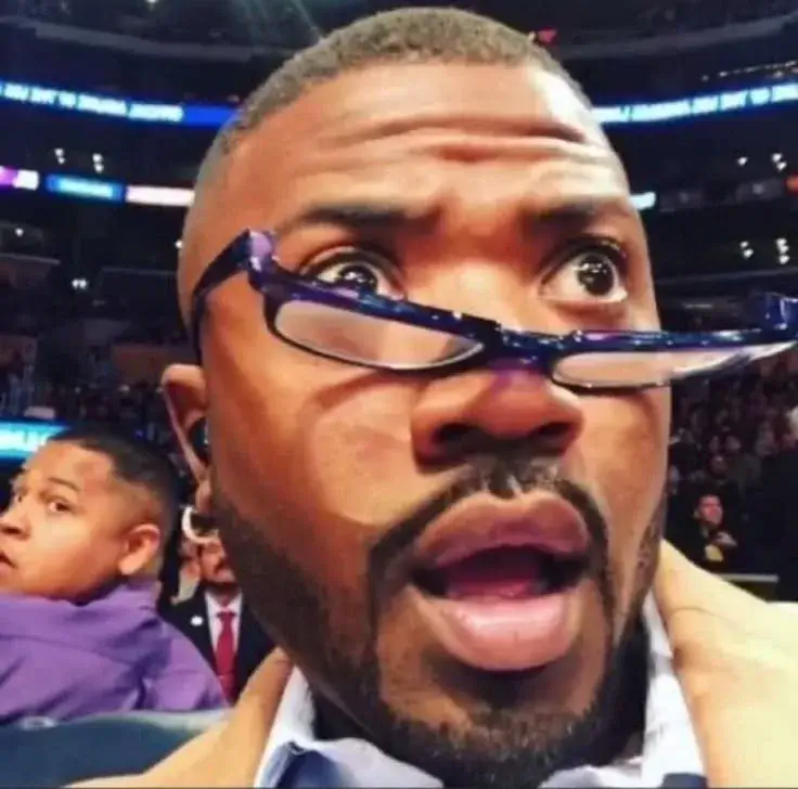 Biểu cảm sốc anh da đen gương mặt ngơ ngác thú vị