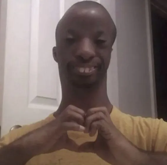 Khuôn mặt cười troll cực bắt trend.