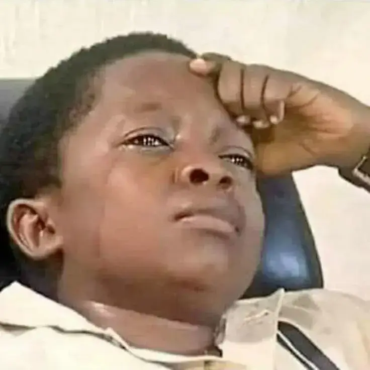 Ảnh chế vui anh da đen ôm đầu bật ngửa hài