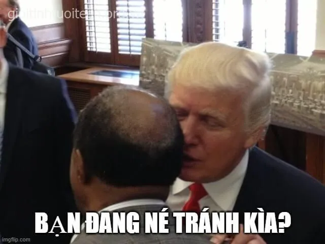Meme cộng đồng lan truyền mạnh mẽ kiểu khích tướng hài