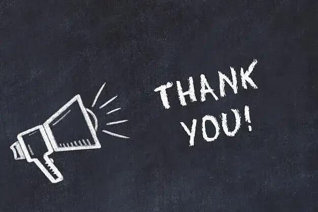 Meme cảm kích, nụ cười ngại ngùng sau bài báo cáo.