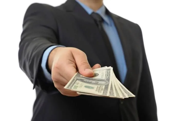 Meme cho tiền hài hước