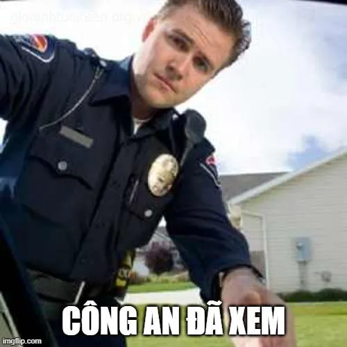 Meme công an phường vui vẻ nhưng biểu cảm ngộ nghĩnh