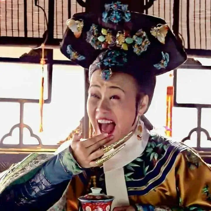 Ái phi gieo nụ cười ngọt ngào