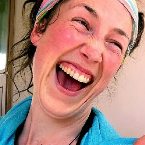 Cười lớn mang lại cảm giác vui vẻ khó quên