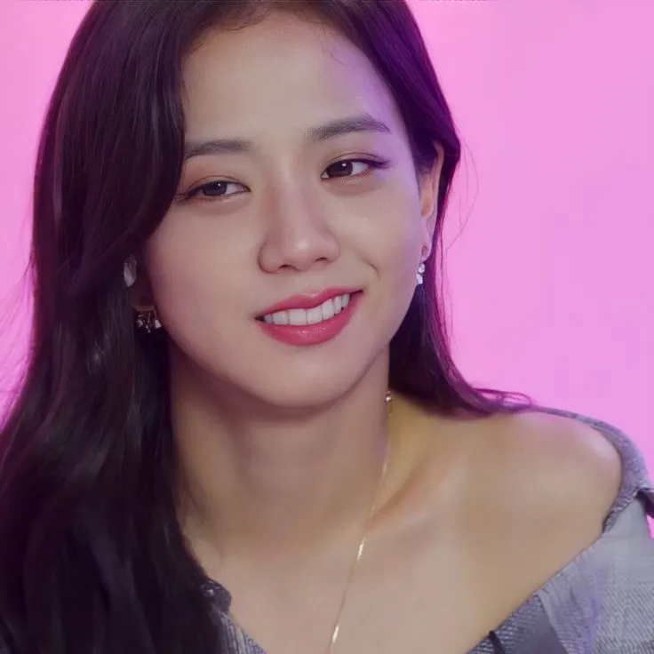 Biểu cảm nhếch mép ngạo đời cực chất.