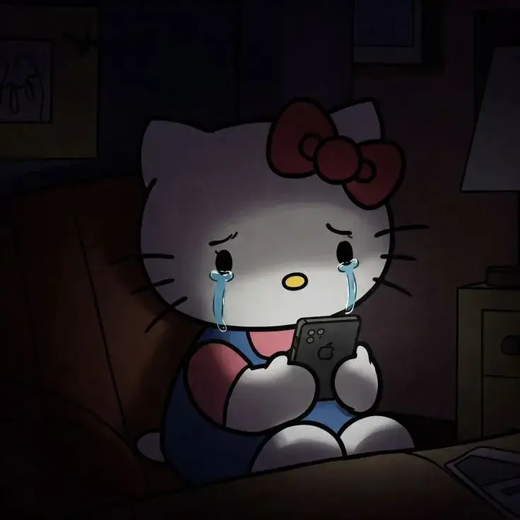 Mèo Hello Kitty khóc ngậm ngùi, nét đáng yêu khó cưỡng.