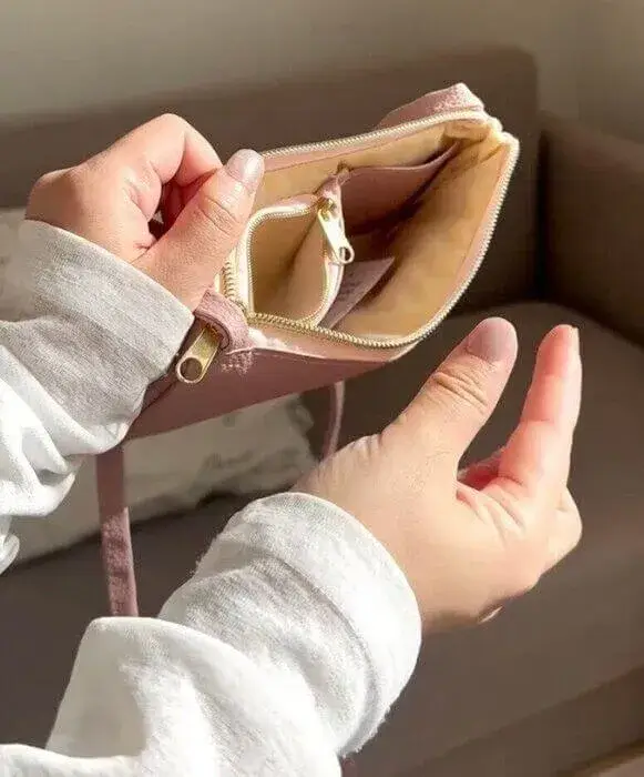 Nghèo rớt mồng tơi vẫn sống ngẩng cao đầu