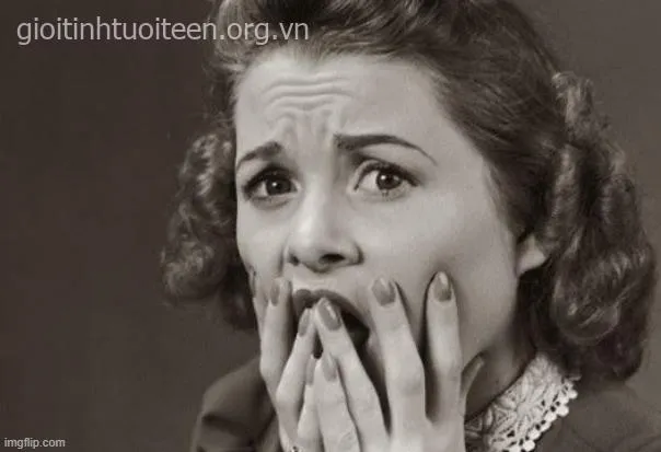 Meme bàng hoàng bất ngờ thường dùng để troll bạn bè