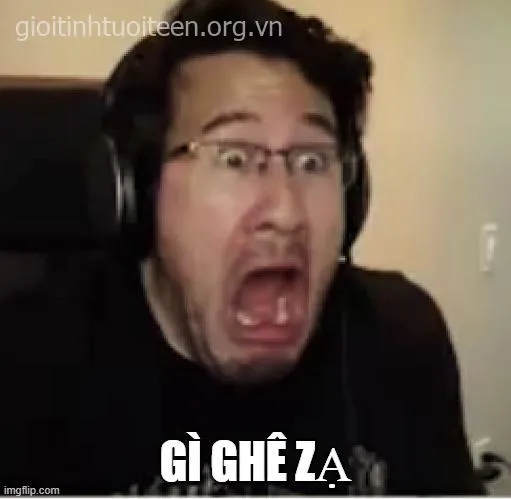 Meme bàng hoàng dí dỏm tạo vibe trò chuyện sôi nổi