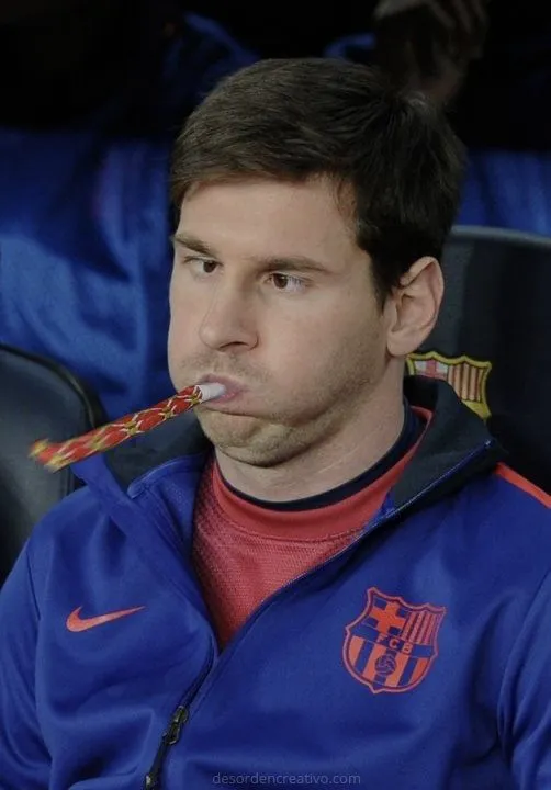 Messi búng tay một phát, vương miện liền xuất hiện