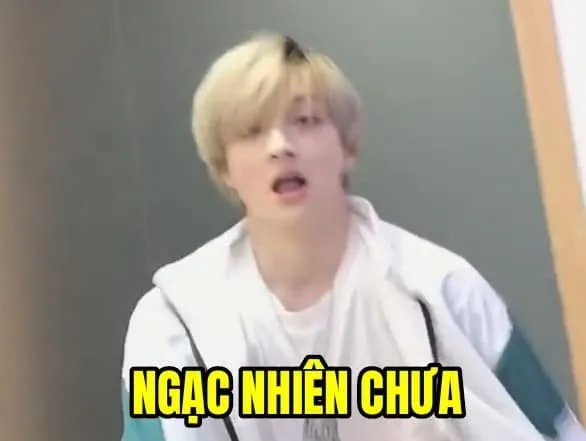 Meme ngạc nhiên chưa bà già