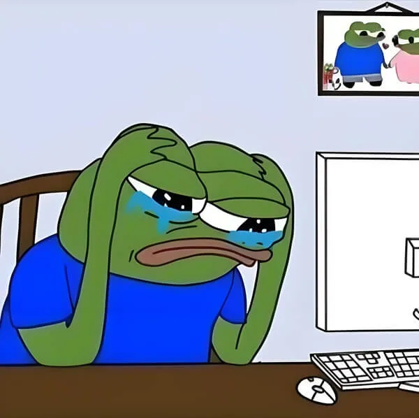 Ảnh chế ếch xanh ôm đầu khóc