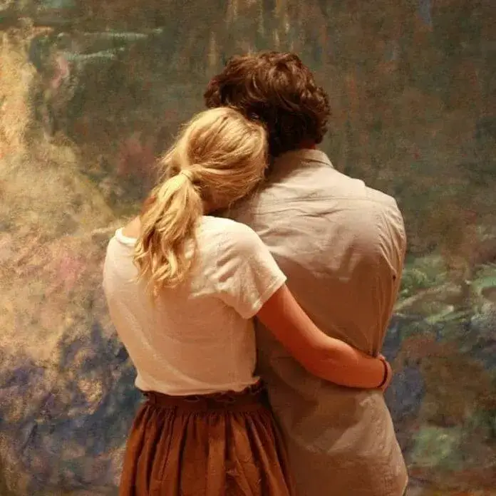 50+ Meme Ôm Người Yêu độc đáo khiến tình yêu của bạn thêm thú vị và bền chặt