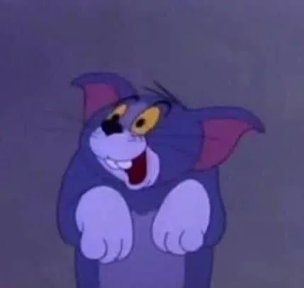 Mèo Tom troll ngáo, khuôn mặt lố bịch.