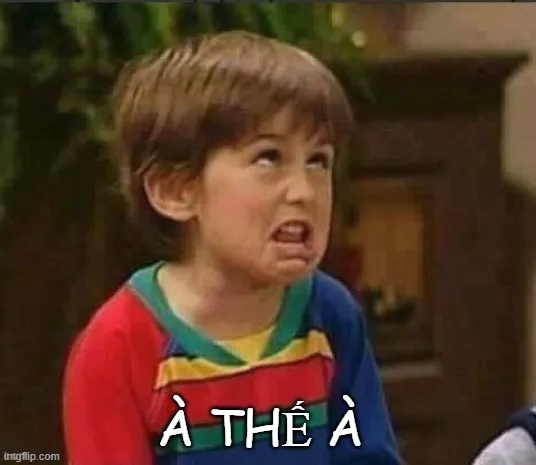 Cậu bé tỏ ra chưa biết tin viết biểu cảm lầy lội