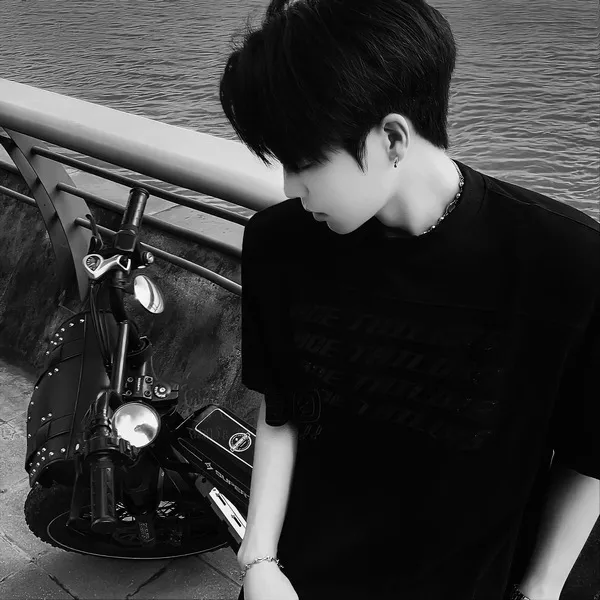 Avatar nam facebook người thật tâm trạng buồn