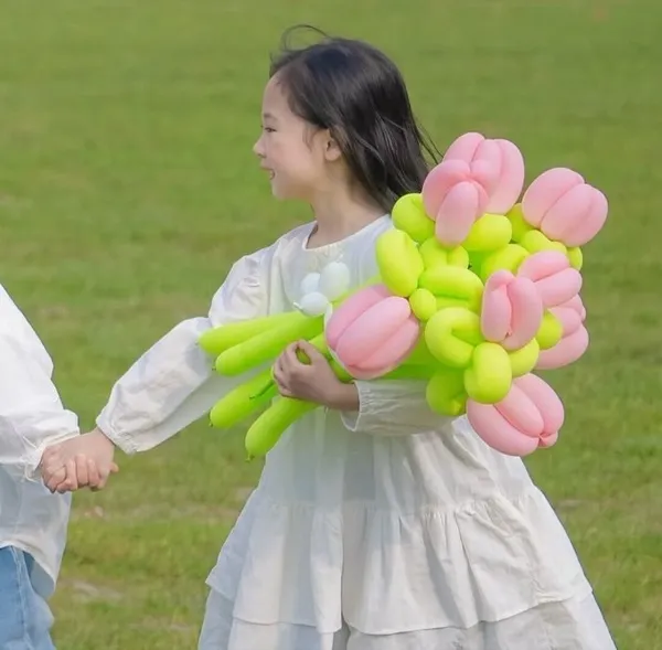 Tại sao avatar đôi em bé lại hot và được giới trẻ yêu thích đến vậy