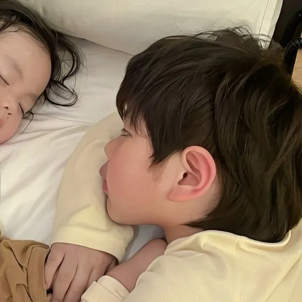 Hình profile em bé dễ thương ngọt ngào Pinterest