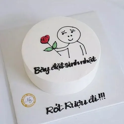 Ảnh bánh kem: Bày đặt sinh nhật, rót bia đi