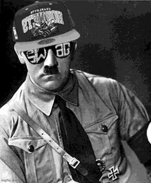 Hình chế vui Hitler đeo kính đen cool ngầu