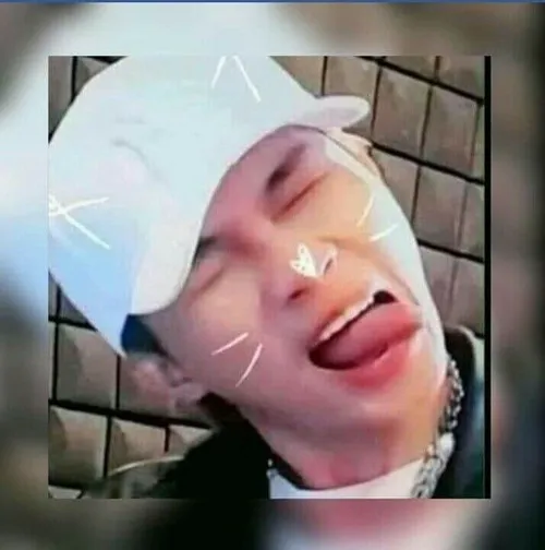 Jack meme lè lưỡi nhìn như thằng ngáo