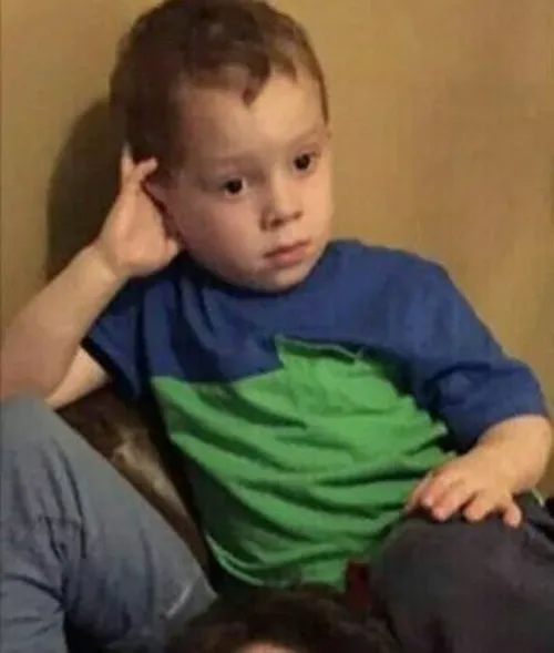 Meme hài chống tay ngẫm nghĩ chuyện trên trời