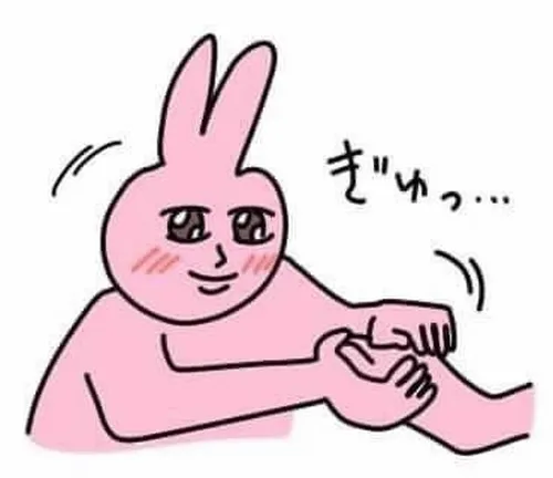 Khoảnh khắc thỏ hồng ngại nhìn xuống đất cực đáng yêu