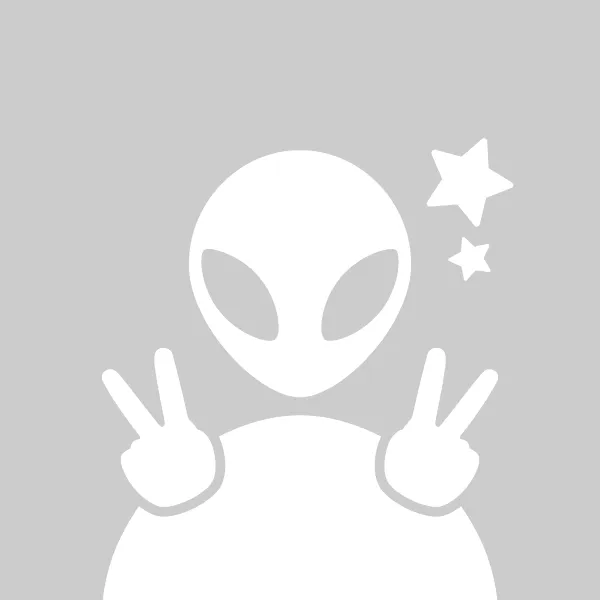 Avatar trắng xám alien giơ tay xin chào