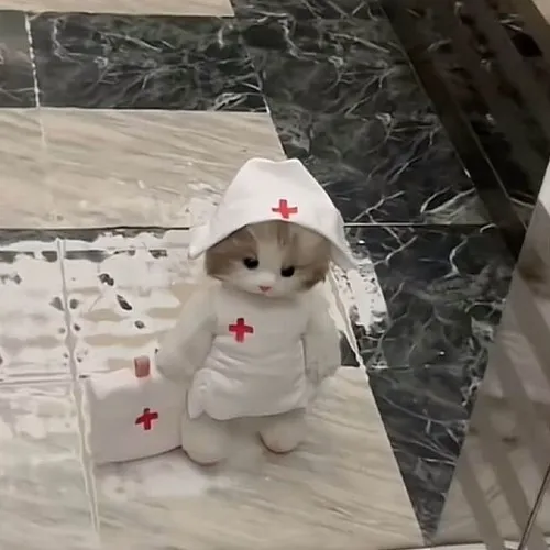 Meme bác sĩ hết thuốc, gương mặt đầy tuyệt vọng mà hài.